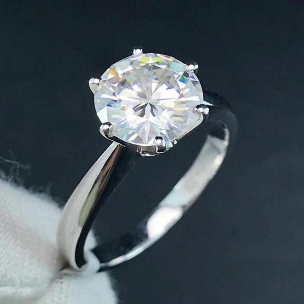 Round Engagement Ring for Women