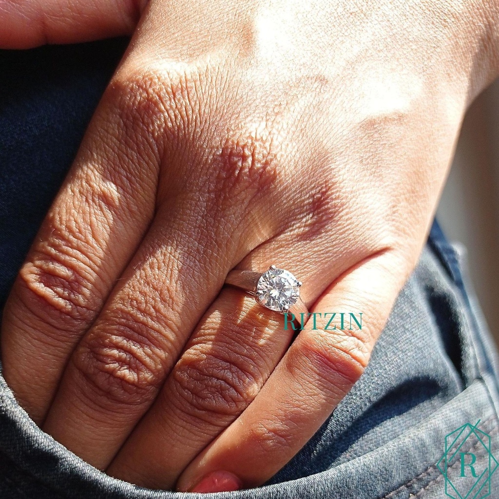 Round Cut  Ring / 14K Gold Prongs Setting Ring /  Solitaire Wedding Ring / 1st Year Dating Anniversary Gift