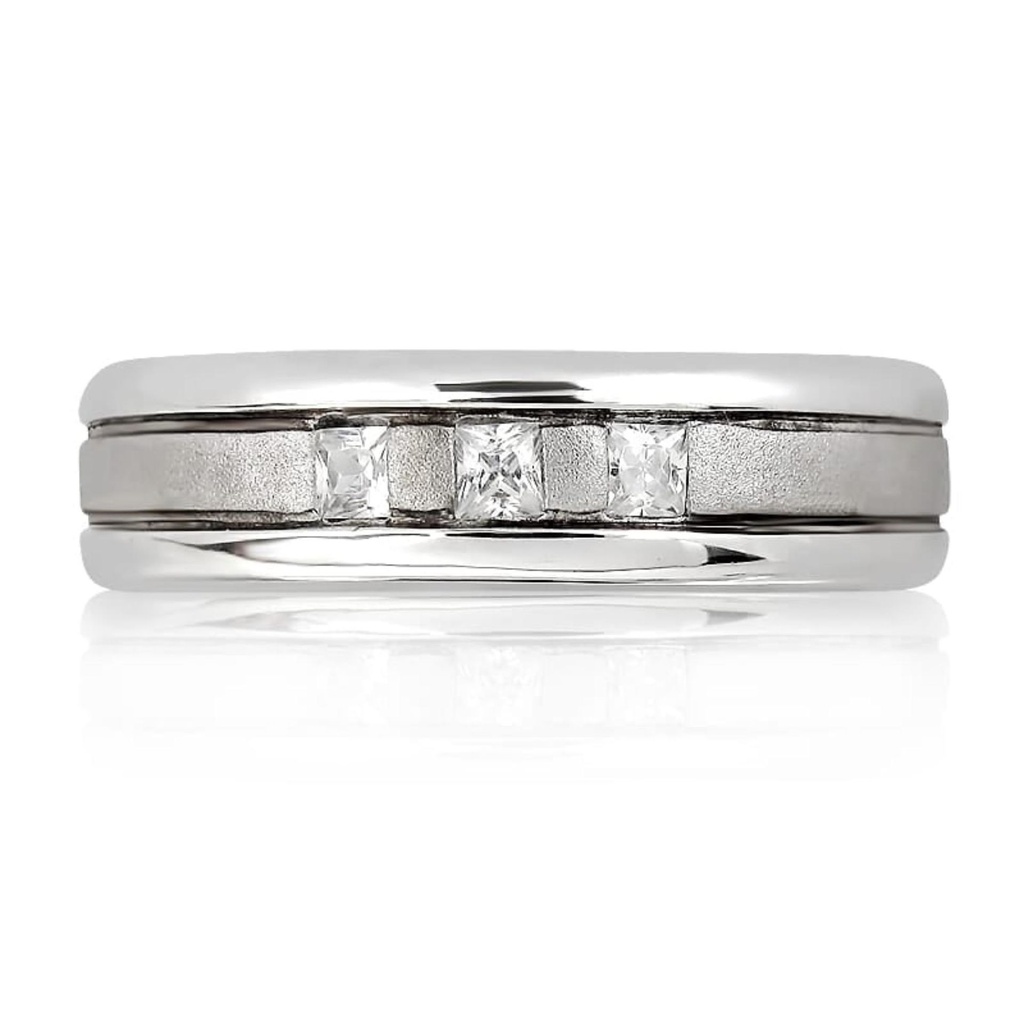 18K Gold Ladies Princess Cut Diamond Wedding Ring 