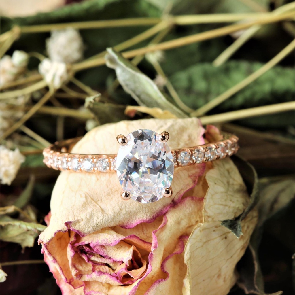 Oval Diamond Fancy Engagement Ring for Her