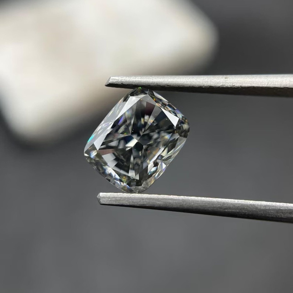 Loose Moissanite Grey Clean Elongated Cushion Cut 9.00 x 7.00 MM
