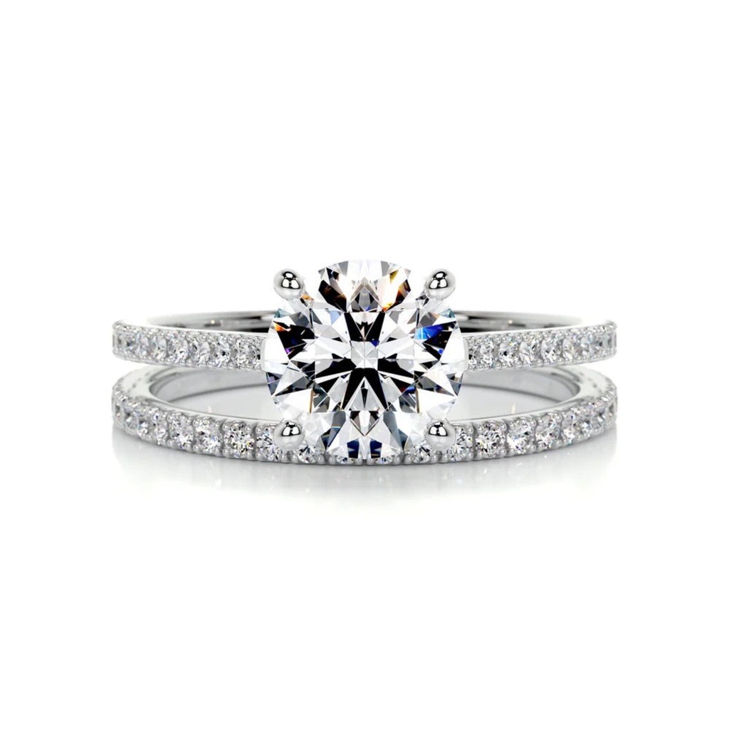 Round Diamond Shape Bridal Set For Women