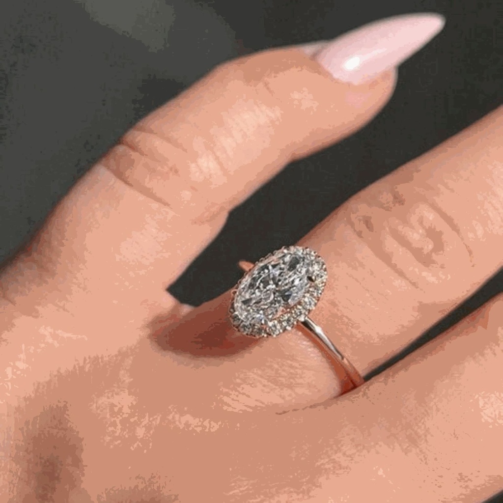 Oval Cut Diamond Halo Engagement Ring for Women