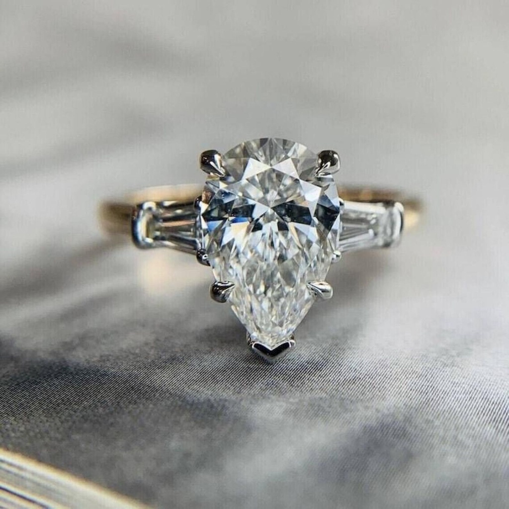  Pear Cut Diamond 3 Stone Anniversary Ring For Women