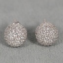 Unique And Luxury 14 kt White Gold Diamond Earring For Women with VVS clarity diamonds