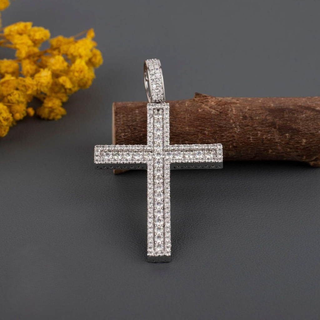 Round Cut Diamond Cross Pendant hip Hop Jewelry For Women