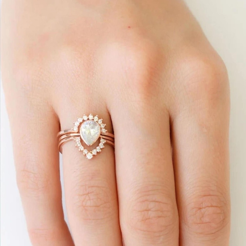 Pear  engagement ring, Pear shaped cut Solitaire ring bezel, Pear  Wedding Ring, Dainty Pear Cut Ring, Anniversary gift