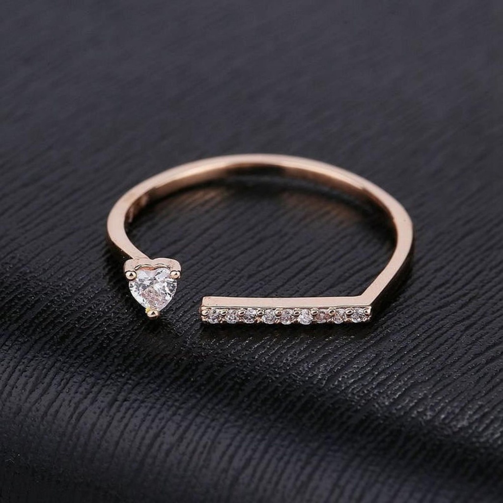 Heart Cut Diamond Unique Style Birthday Gift Ring for Women