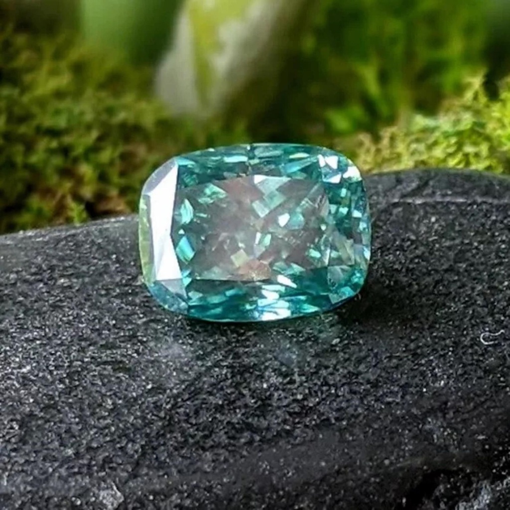 Loose Moissanite Blue Clean Elongated Cushion Cut 7.00 x 5.00 MM