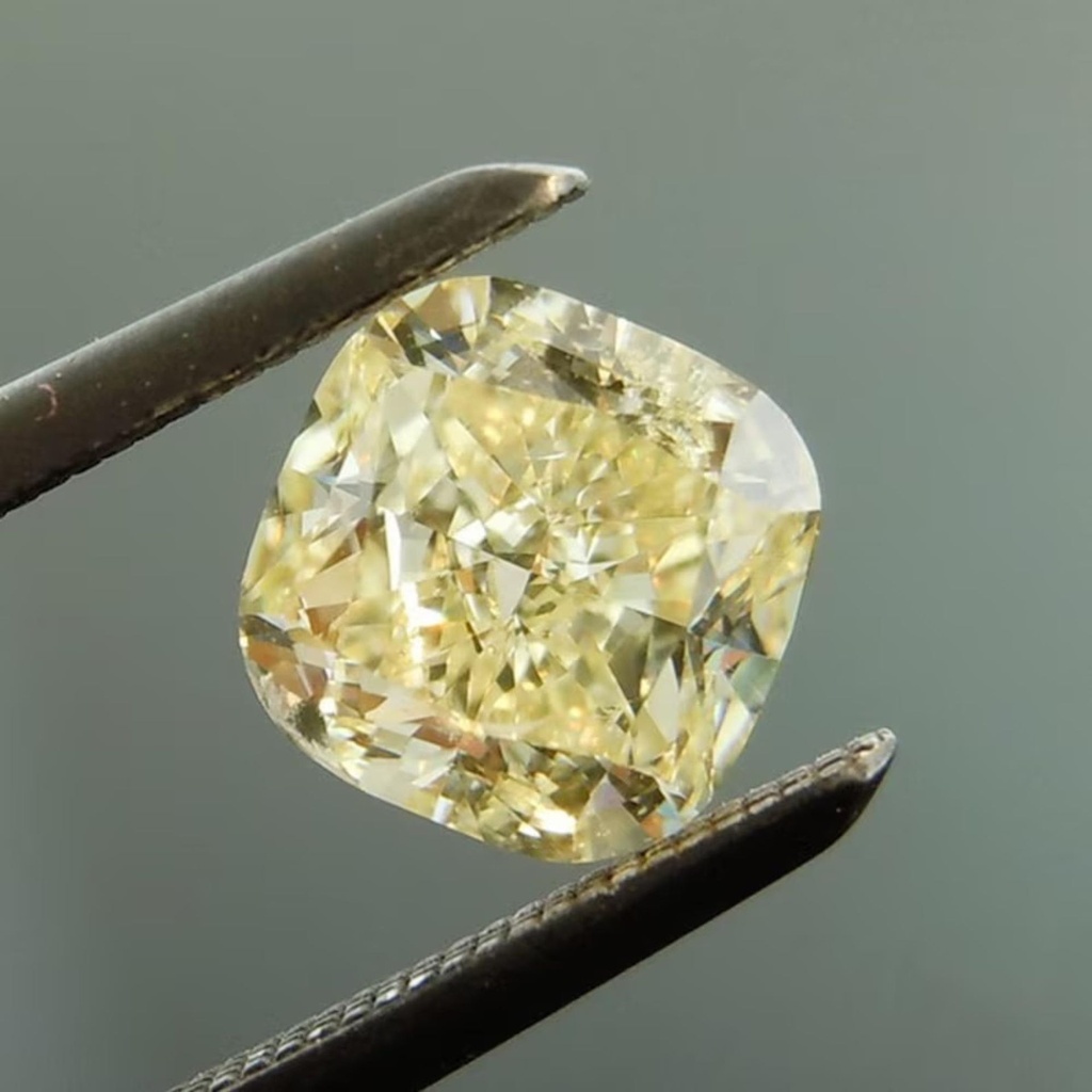 Loose Moissanite Off White Yellow Clean Cushion Cut 6.50 MM