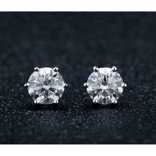 Round Cut Diamond Stud Earring For Women
