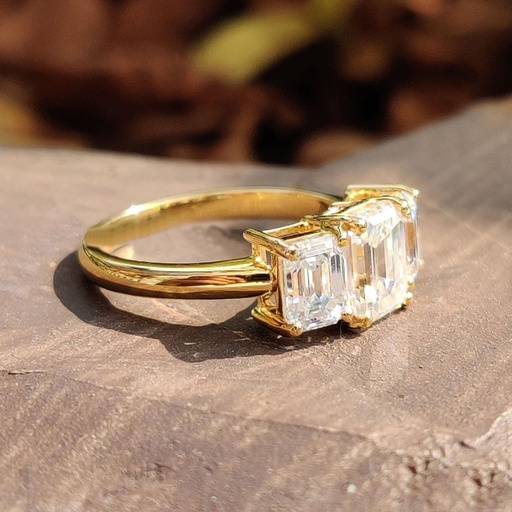 Emerald Cut Diamond 3 Stone Engagement Ring for Women
