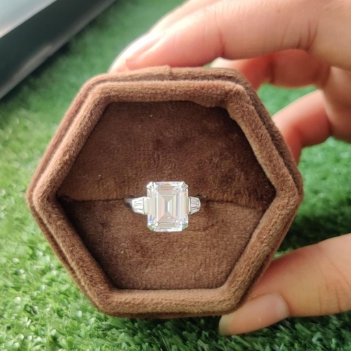 Emerald Cut Diamond 3 Stone Engagement Ring for Women