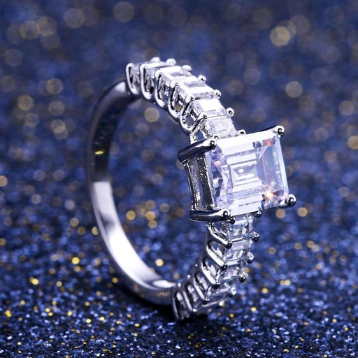 Emerald Diamond Engagement Ring for Women