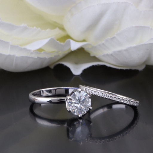 Round Cut Moissanite Engagement Ring, Moissanite Engagement Wedding Ring, Dainty Round ring, Delicate Round Engagement Ring