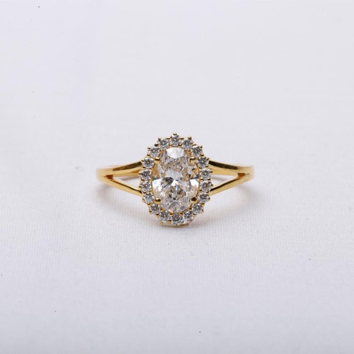 Adorn your finger with elegance in this oval cut diamond ring crafted in 14kt yellow gold with labgrown diamonds